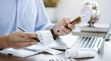 How to manage expenses and control costs, effortlessly